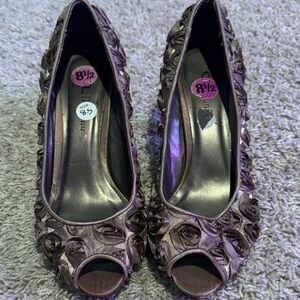 CL by Laundry Brown Floral Peep-Toe Heels